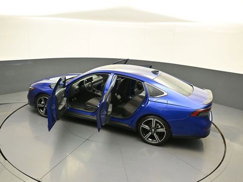 Used 2024 Honda Accord Sport image 43