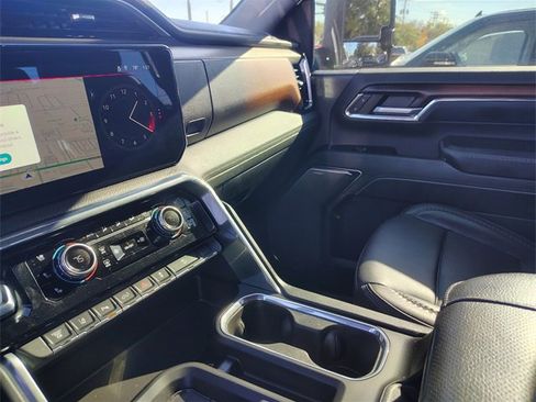 Used 2024 GMC Sierra 2500 Denali w/ Denali Reserve Package image 30