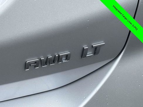 Used 2020 Chevrolet Equinox LT w/ Driver Convenience Package AWD/4WD image 38