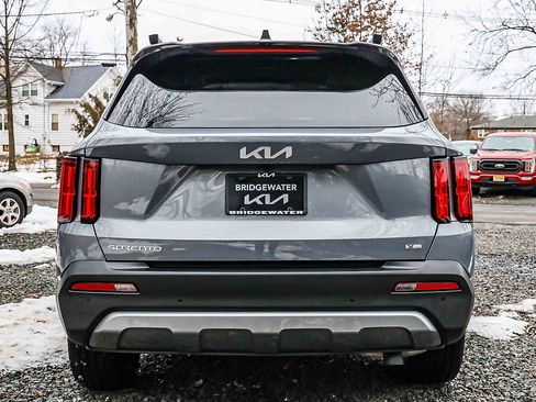 Certified 2023 Kia Sorento SX Prestige image 5