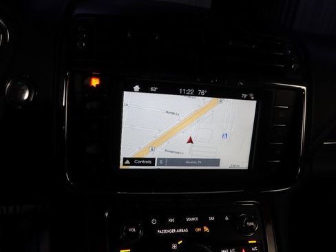 Used 2018 Lincoln Continental Reserve image 22