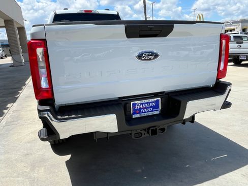 New 2026 Ford F250 XLT AWD/4WD image 4