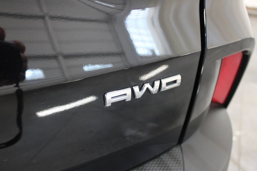 Used 2025 Ford Escape Active AWD/4WD image 23