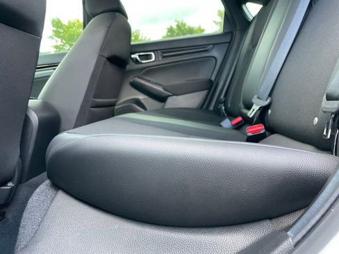 Used 2025 Honda Civic Sport image 38