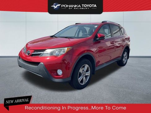 Used 2015 Toyota RAV4 XLE AWD/4WD image 1