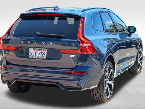 Used 2024 Volvo XC60 T8 Ultimate w/ Protection Package Premier AWD/4WD image 8
