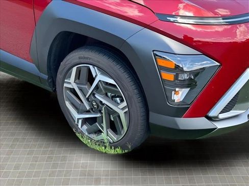 Certified 2026 Hyundai Kona SEL Premium AWD/4WD image 11