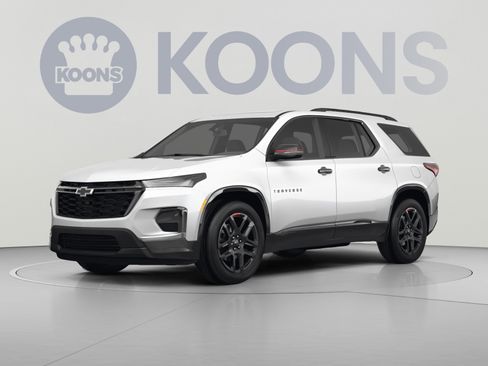 Used 2023 Chevrolet Traverse Premier AWD/4WD image 1