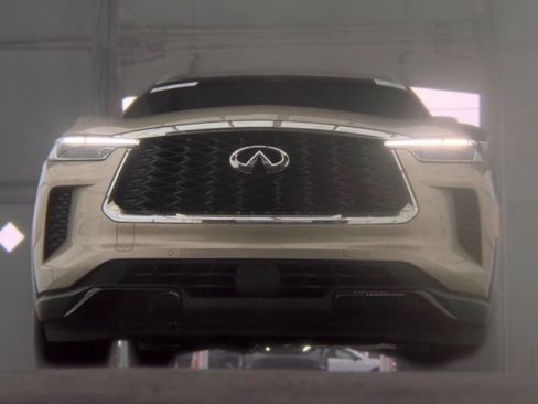 Used 2024 INFINITI QX60 Luxe w/ Vision Package FWD image 12