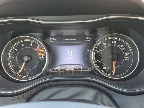 Used 2020 Jeep Cherokee Limited image 20