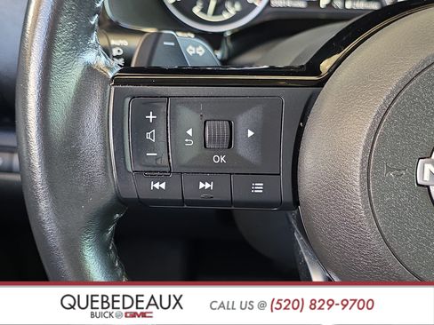 Used 2022 Nissan Pathfinder SV FWD image 14