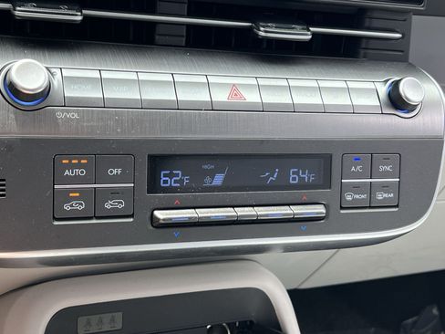 Used 2025 Hyundai Kona SEL AWD/4WD image 20