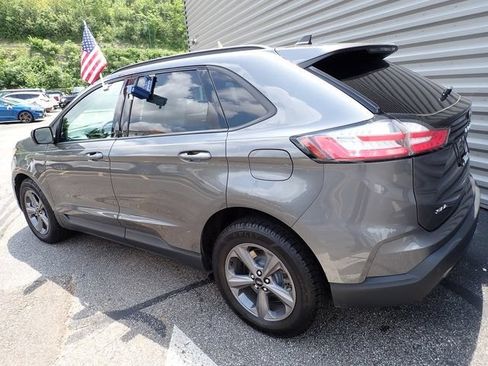 Certified 2023 Ford Edge SEL w/ Sport Appearance Package AWD/4WD image 4
