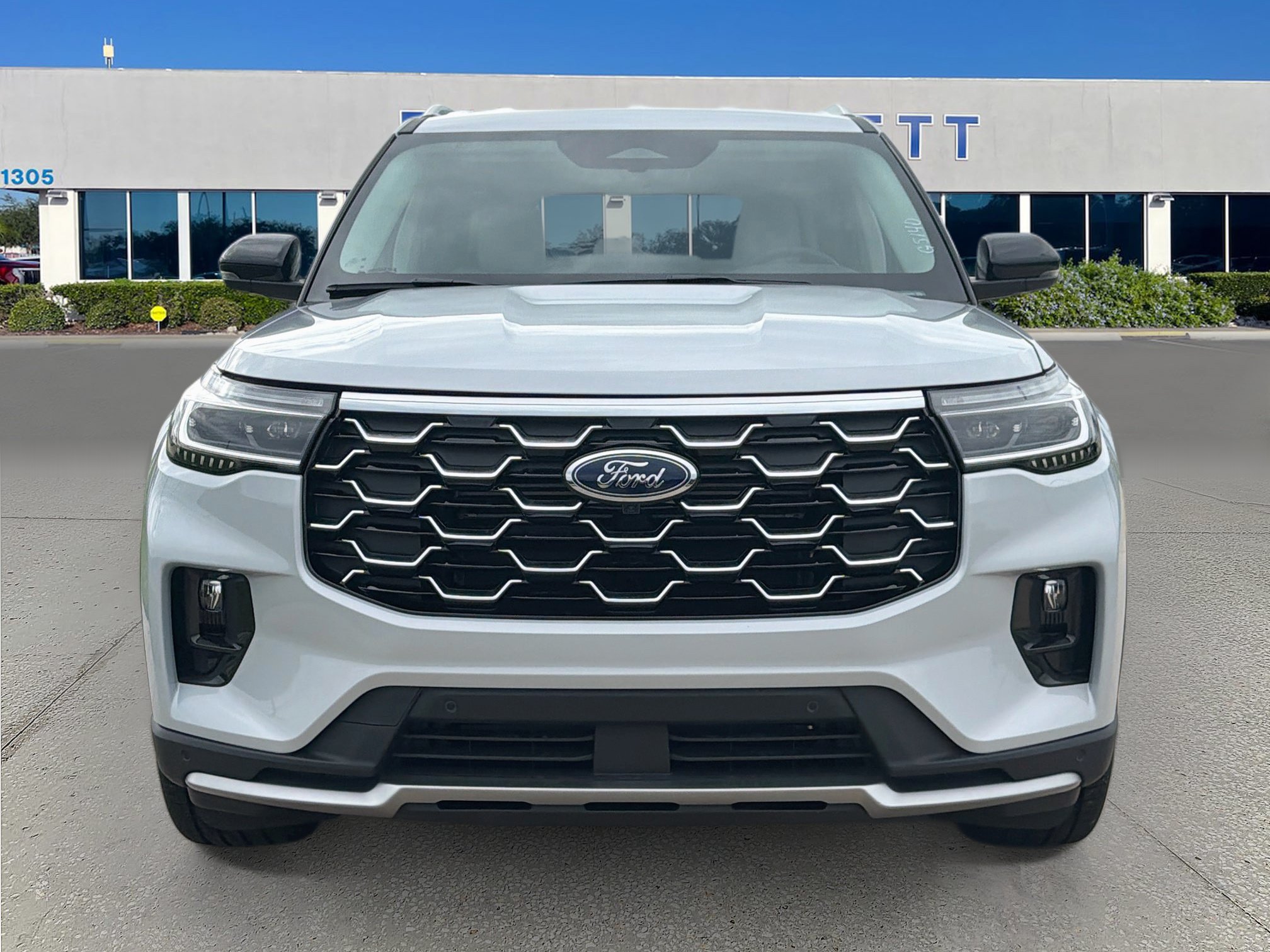 New 2026 Ford Explorer Platinum w/ LUX Leather Package AWD/4WD image 5