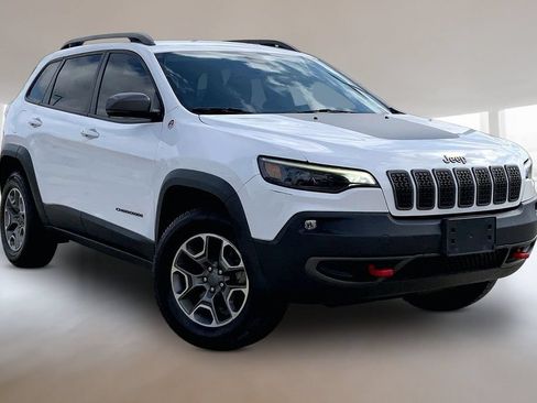 Used 2020 Jeep Cherokee Trailhawk w/ Cold Weather Group AWD/4WD image 11