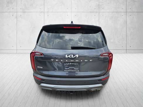 Used 2022 Kia Telluride SX w/ SX Prestige Package AWD/4WD image 6