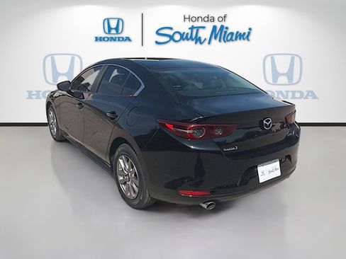 Used 2021 MAZDA MAZDA3 s FWD image 5