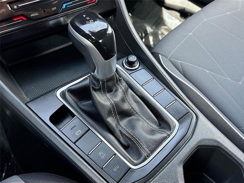 Used 2025 Volkswagen Jetta Sport FWD image 16