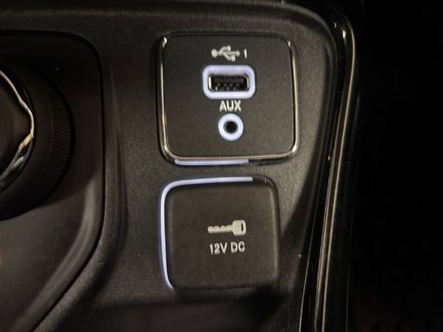 Used 2021 Jeep Compass Latitude AWD/4WD image 14