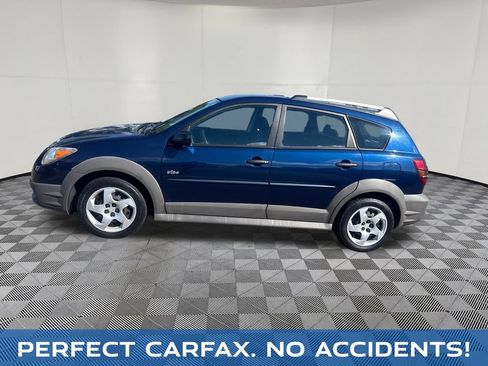 Used 2007 Pontiac Vibe w/ Preferred Package FWD image 2