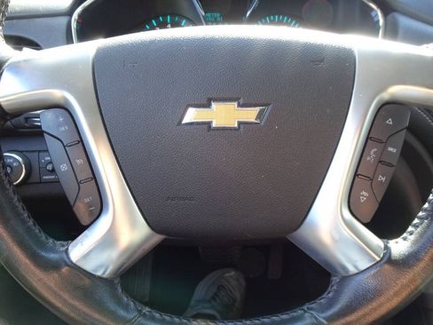 Used 2015 Chevrolet Traverse LT w/ Style and Technology Package AWD/4WD image 23