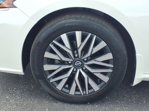 Used 2023 Nissan Altima 2.5 SV AWD/4WD image 30