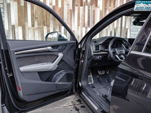 Used 2018 Audi SQ5 Prestige w/ Prestige Package image 10