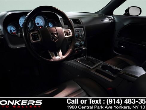 Used 2011 Dodge Challenger image 39