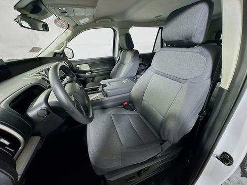 Used 2025 Ford Expedition Active AWD/4WD image 13