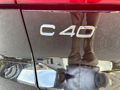 Certified 2022 Volvo C40 P8 Recharge Ultimate image 14
