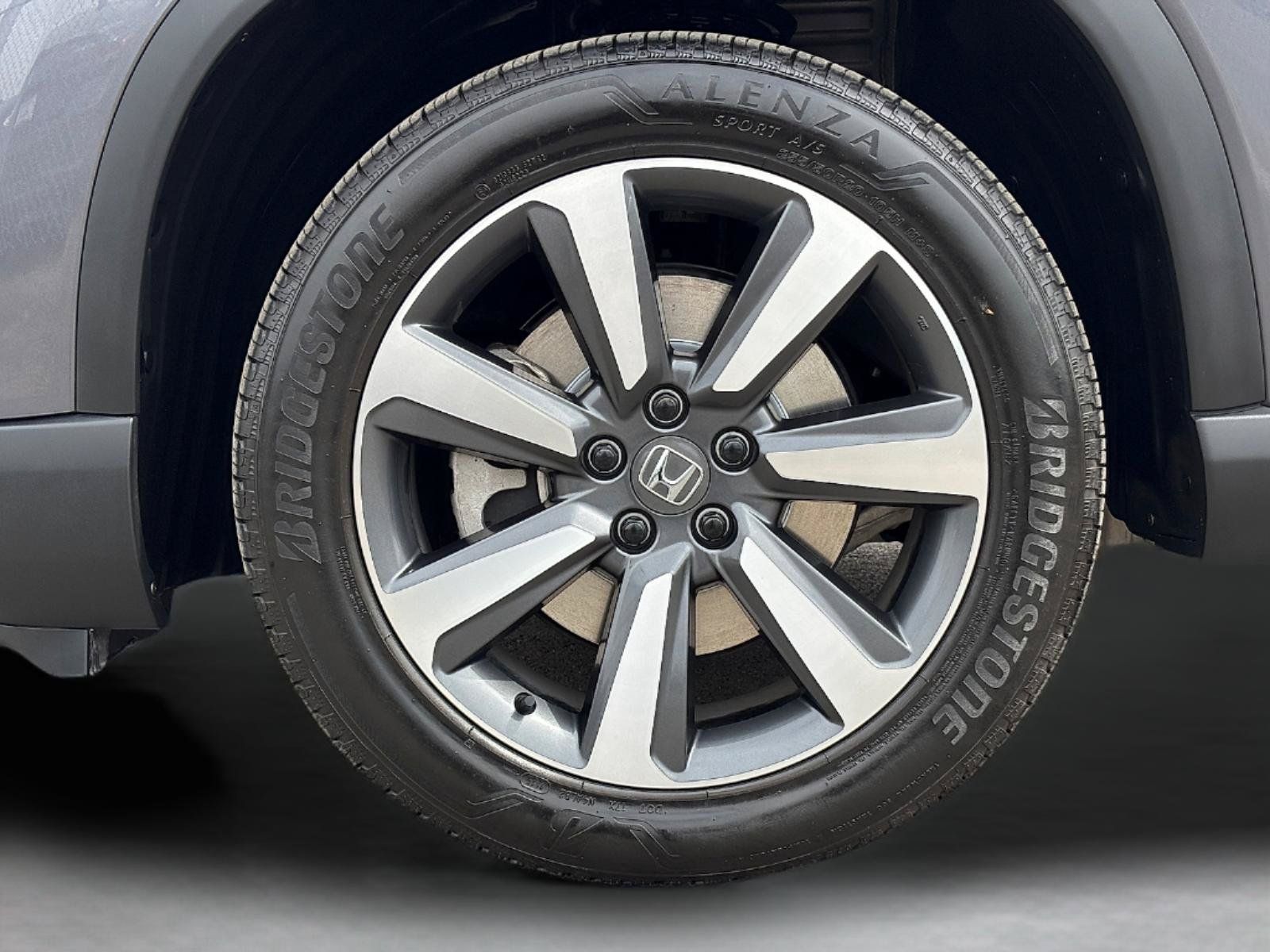 Certified 2025 Honda Pilot Touring image 13