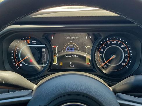 New 2026 Jeep Gladiator Sport AWD/4WD image 19