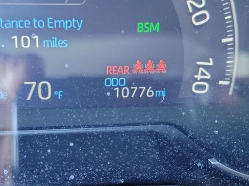 Used 2023 Toyota RAV4 XLE Premium image 10