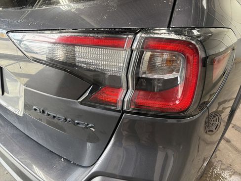 Certified 2024 Subaru Outback Onyx Edition image 11