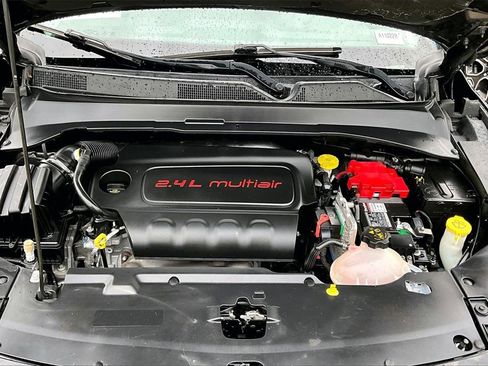 Used 2019 Jeep Compass Limited image 11