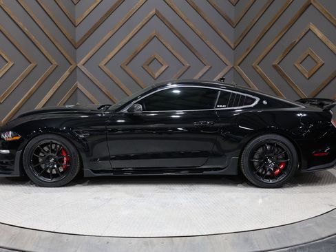 Used 2022 Ford Mustang GT Premium w/ GT Performance Package RWD image 2