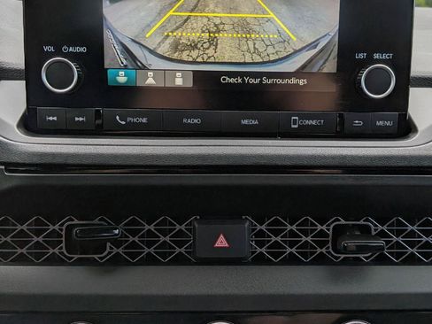 Certified 2025 Honda Accord LX image 17