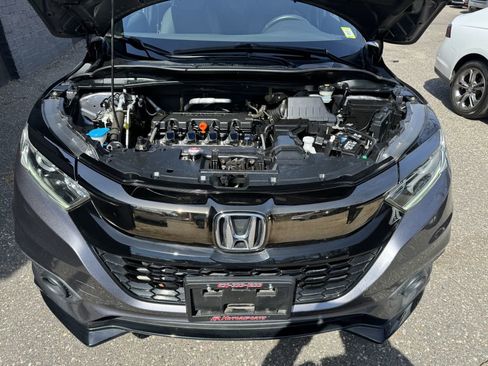 Used 2019 Honda HR-V Sport image 9