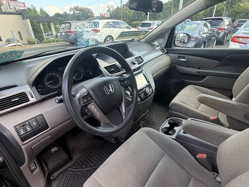 Used 2015 Honda Odyssey EX image 18