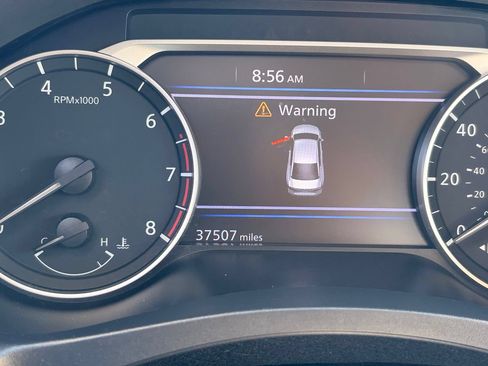 Certified 2025 Nissan Altima 2.5 SV FWD image 30