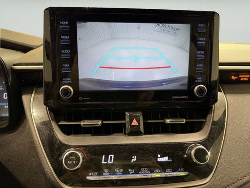 Used 2022 Toyota Corolla SE FWD image 16