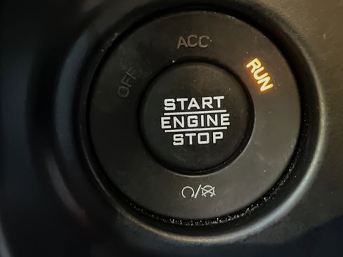 Used 2023 Jeep Wrangler Unlimited Sahara image 22