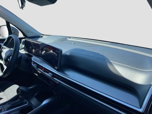 New 2026 Kia Sorento LX FWD image 29