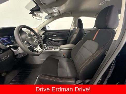 Used 2025 Nissan Sentra SR w/ Midnight Edition FWD image 6