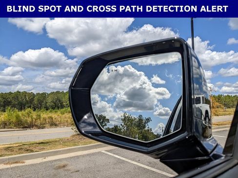 Used 2024 GMC Yukon Denali image 8