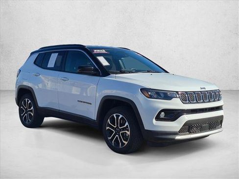 Used 2024 Jeep Compass Limited AWD/4WD image 3