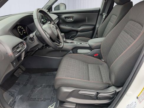 Certified 2026 Honda HR-V Sport image 13
