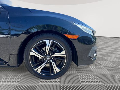 Used 2016 Honda Civic Touring image 31