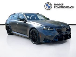 Used 2025 BMW M5 Touring AWD/4WD video 1