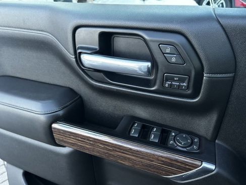 Used 2019 Chevrolet Silverado 1500 High Country image 11